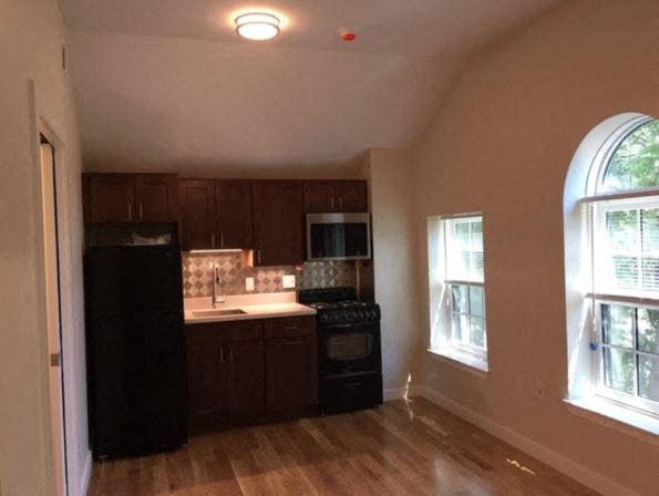 Sergeant House Kitchen Sample